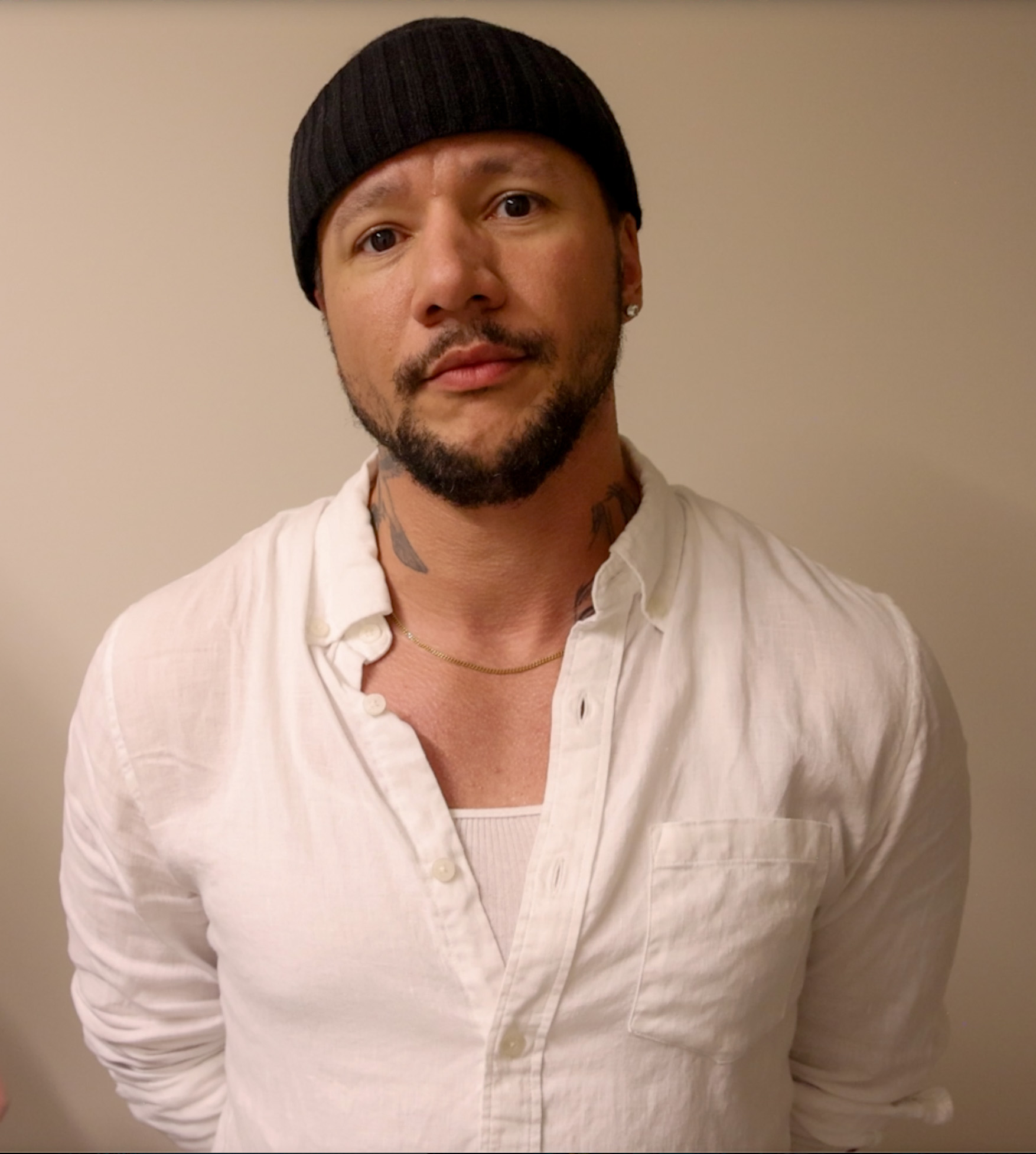 Dominick Montgomery speaking at a marketing conference